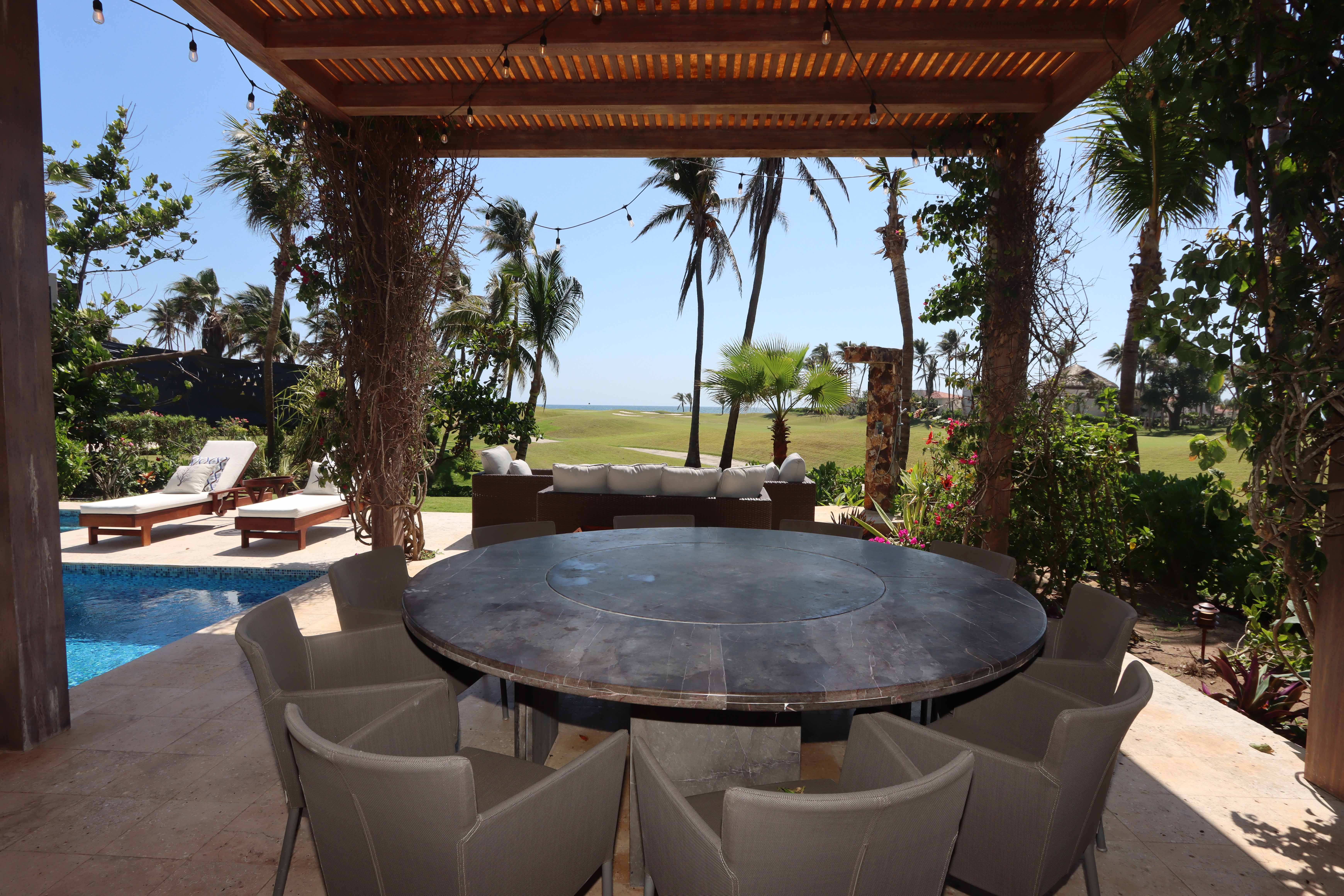 Delta 4 - Terraza y alberca 8